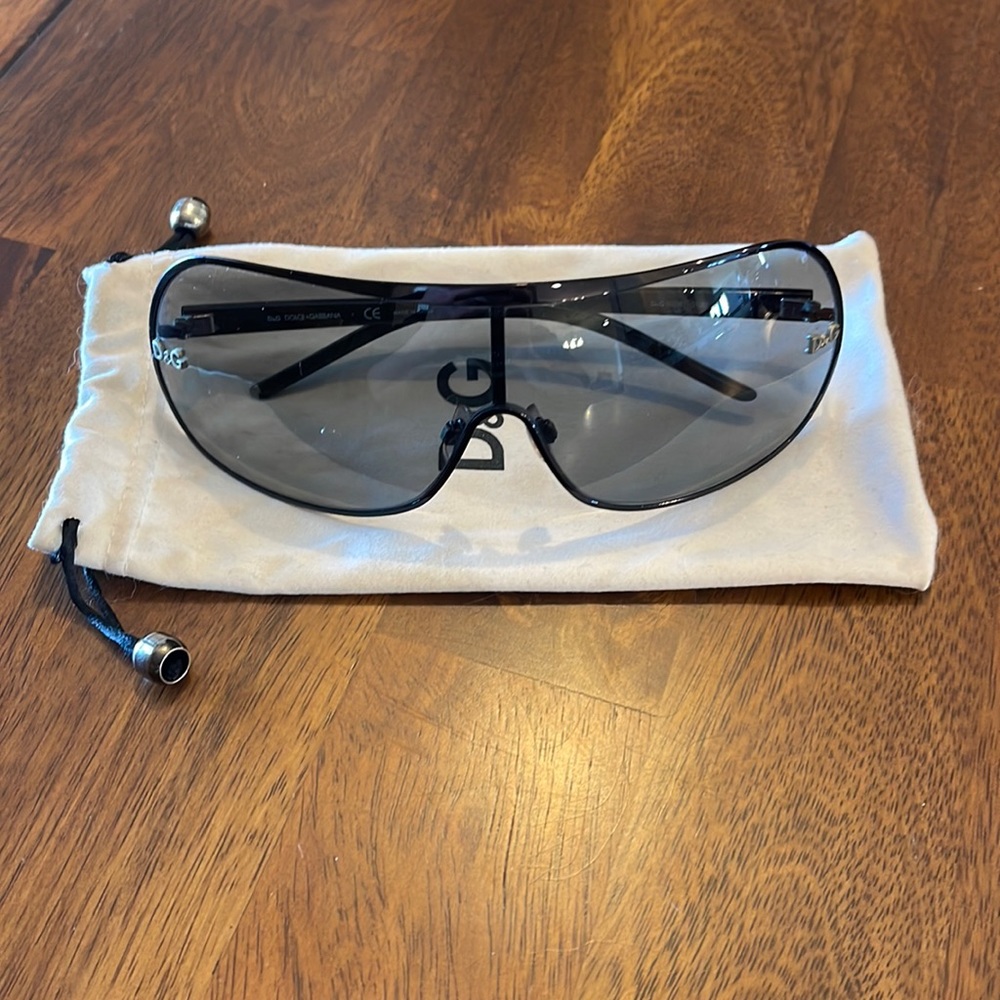 Vintage D&G authentic black sunglasses.